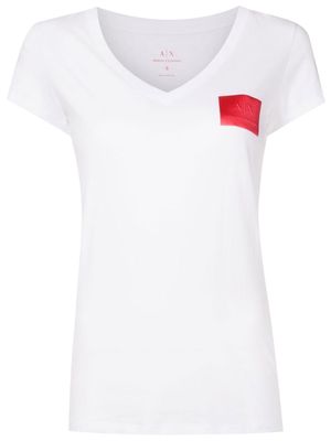 Armani Exchange logo-patch V-neck T-shirt - White