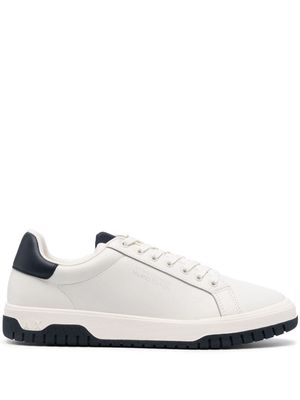 Armani Exchange logo-print leather sneakers - White