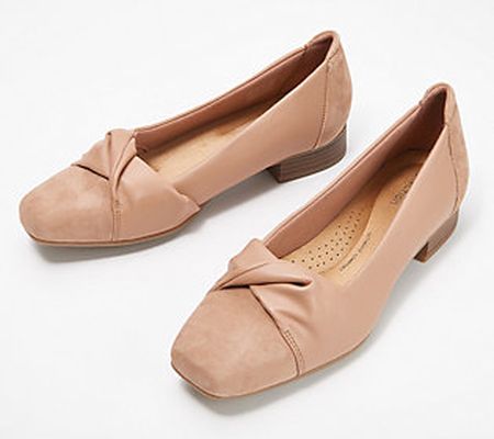 As Is Clarks Collection Low Pumps- Tilmont Dalia