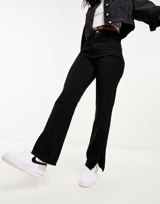 ASOS DESIGN 90s straight jean with split in black