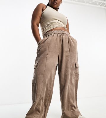 ASOS DESIGN Curve cord pull on cargo pants in biscuit-Brown