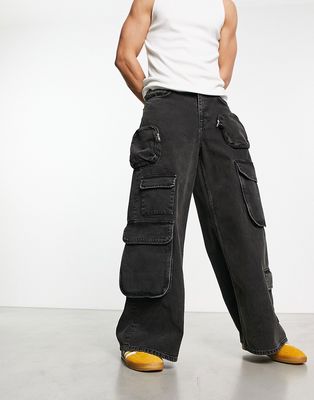 ASOS DESIGN extreme wide leg cargo jeans with pockets in washed black-Blue