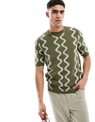 ASOS DESIGN knitted crew neck t-shirt in textured khaki wiggle pattern-Green