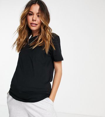 ASOS DESIGN Maternity ultimate cotton t-shirt with crew neck in black - BLACK