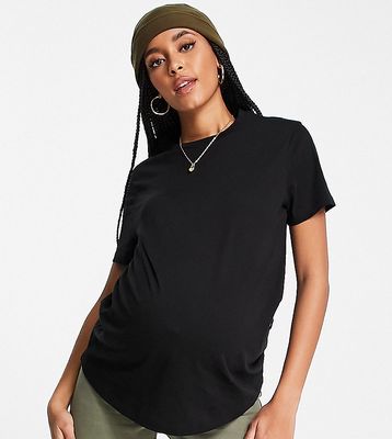 ASOS DESIGN Maternity ultimate T-shirt with crew neck in cotton blend in black - BLACK