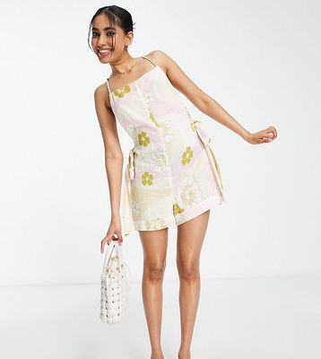 ASOS DESIGN Petite double cloth tie back romper in hawaiian print-Multi