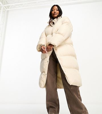 ASOS DESIGN Petite longline puffer coat in cream-White