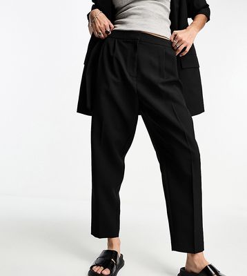 ASOS DESIGN Petite smart tapered pants in black