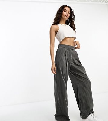 ASOS DESIGN Petite wide leg pleated striped pants in gray