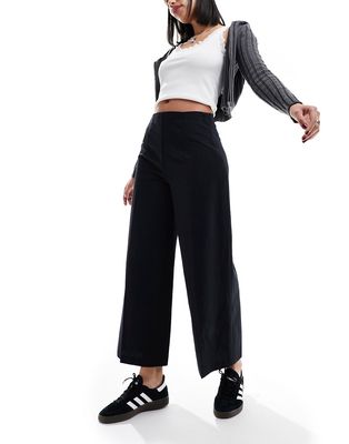 ASOS DESIGN structured culotte pants with linen in black