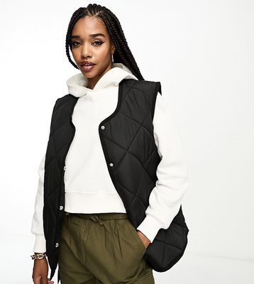 ASOS DESIGN Tall diamond quilted vest in black