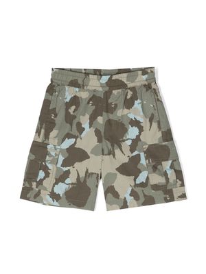 Aspesi Kids camouflage-print multi-pocket shorts - Green