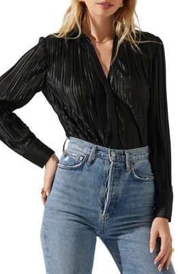 ASTR the Label Laurel Pleated Button-Up Shirt in Black