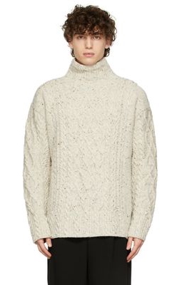AURALEE Off-White Cable Knit Turtleneck