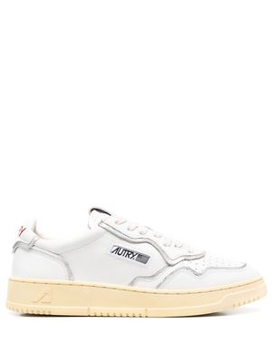 Autry almond-toe low-top sneakers - White