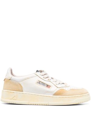 Autry contrasting low-top sneakers - White