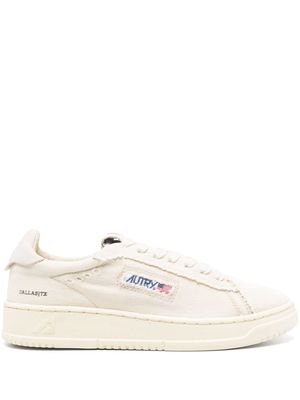 Autry Dallas distressed sneakers - White