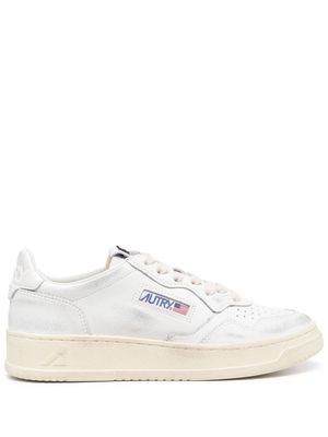 Autry Medalist distressed-effect sneakers - White