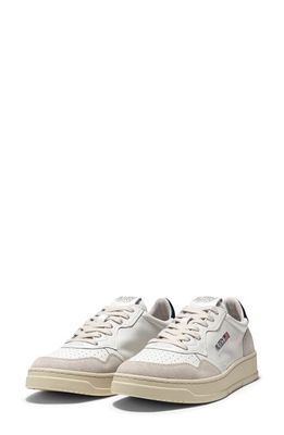 AUTRY Medalist Low Sneaker in Wht/blue