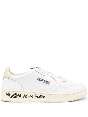 Autry Medallist slogan-print leather sneakers - White