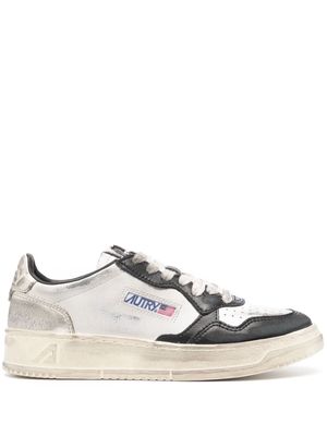 Autry Super Vintage leather sneakers - White