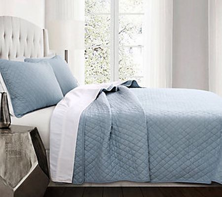 Ava Diamond Oversized 3-Piece King Quilt Set by Lush Decor