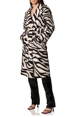 Avec Les Filles Textured Belted Walking Coat in Black White Zebra
