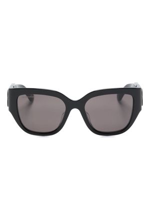 Balenciaga Eyewear logo-appliqué cat-eye-frame sunglasses - Black
