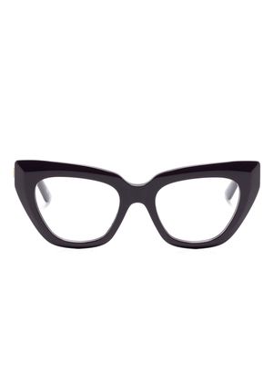 Balenciaga Eyewear logo-plaque cat-eye glasses - Purple