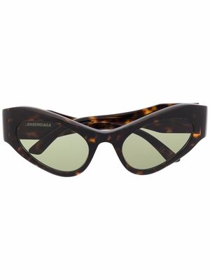 Balenciaga Eyewear tortoiseshell cat-eye sunglasses - Brown