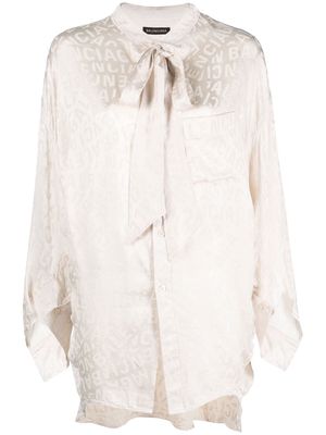 Balenciaga logo-jacquard twisted swing blouse - Neutrals