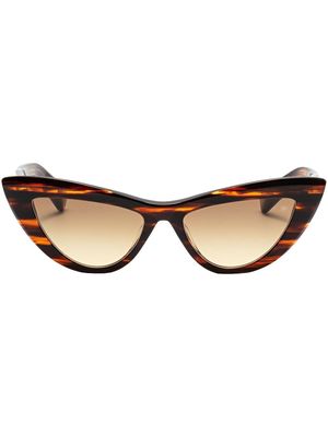 Balmain Eyewear Jolie cat-eye frame sunglasses - Brown
