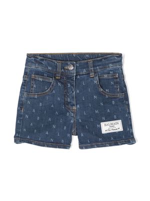 Balmain Kids logo-lettering denim shorts - Blue