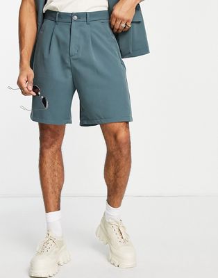 Bando pleated relaxed fit tailored shorts in green - part of a set