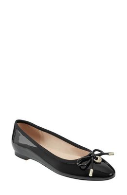 Bandolino Payly Patent Ballet Flat in Blk01