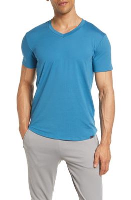 Barbell Apparel Men's Havok Stretch V-Neck T-Shirt in Steel Blue