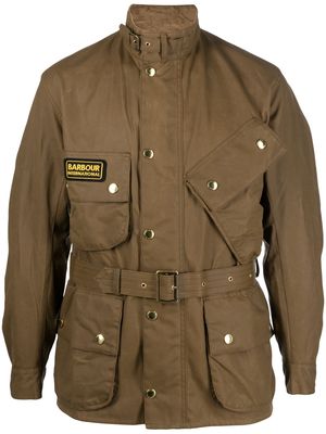 Barbour logo-patch belted military jacket - Brown