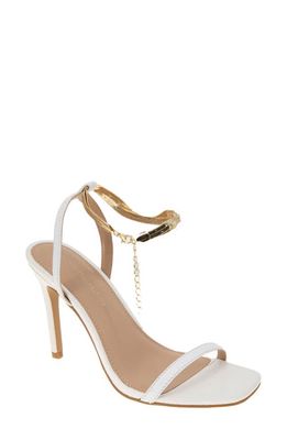 bcbg Ingot Chain Pump in Bright White