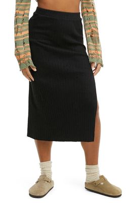 BDG Urban Outfitters Rosie Knit Midi Skirt in Black