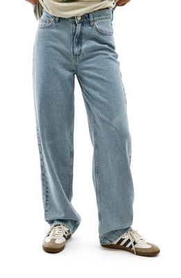 BDG Urban Outfitters Straight Leg Boyfriend Jeans in Light Vintage