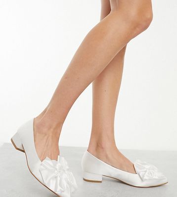 Be Mine Wide Fit Aafya flat shoes with bow in ivory satin-White