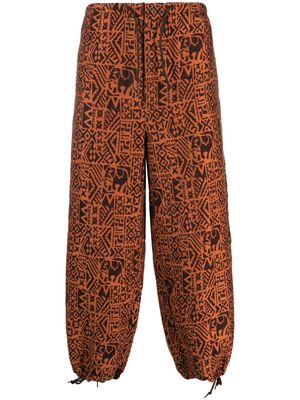 BEAMS PLUS Batik-pattern jacquard track pants - Orange