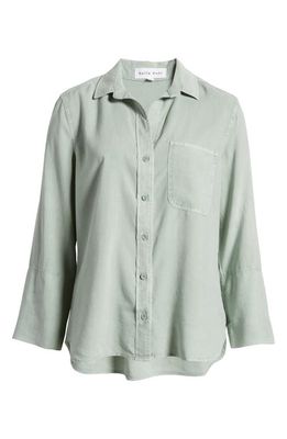 Bella Dahl Shirttail Button-Up Shirt in Oasis Green