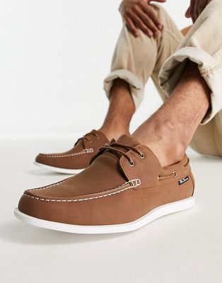Ben Sherman casual boat shoes in tan-Brown