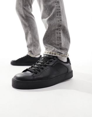Bershka lace up sneakers in black