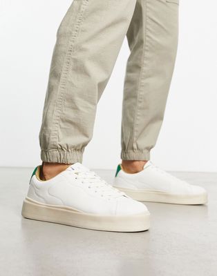 Bershka retro green back tab sneakers in white