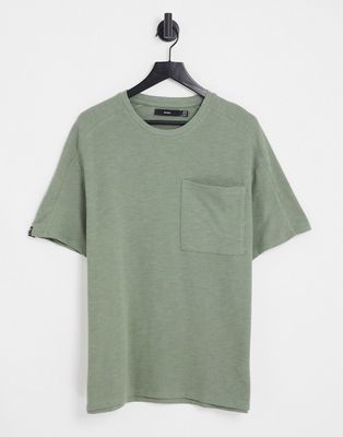 Bershka textured pocket t-shirt in khaki-Green