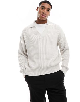 Bershka v neck knitted sweater in white
