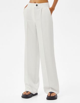 Bershka wide leg tailored pants in white