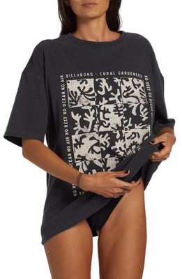 Billabong Coral Gardener Organic Cotton Graphic T-Shirt in Black Sands